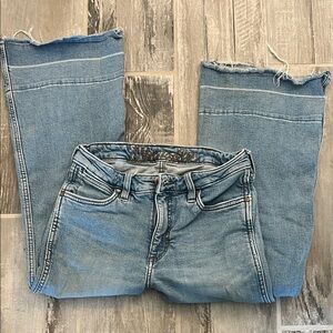 Wrangler Light Blue Straight Leg Women's Jeans